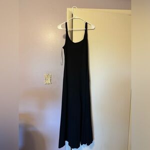 Old Navy black maxi dress M